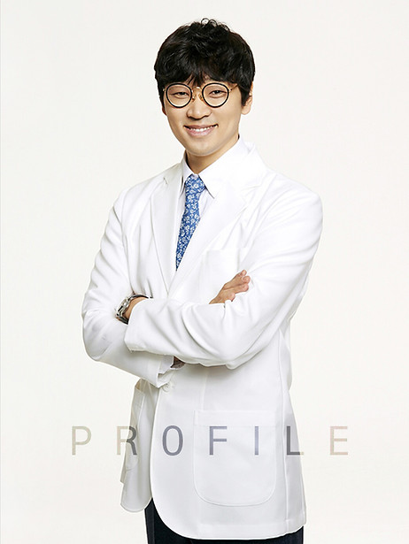 Director Chae Yong-hyun